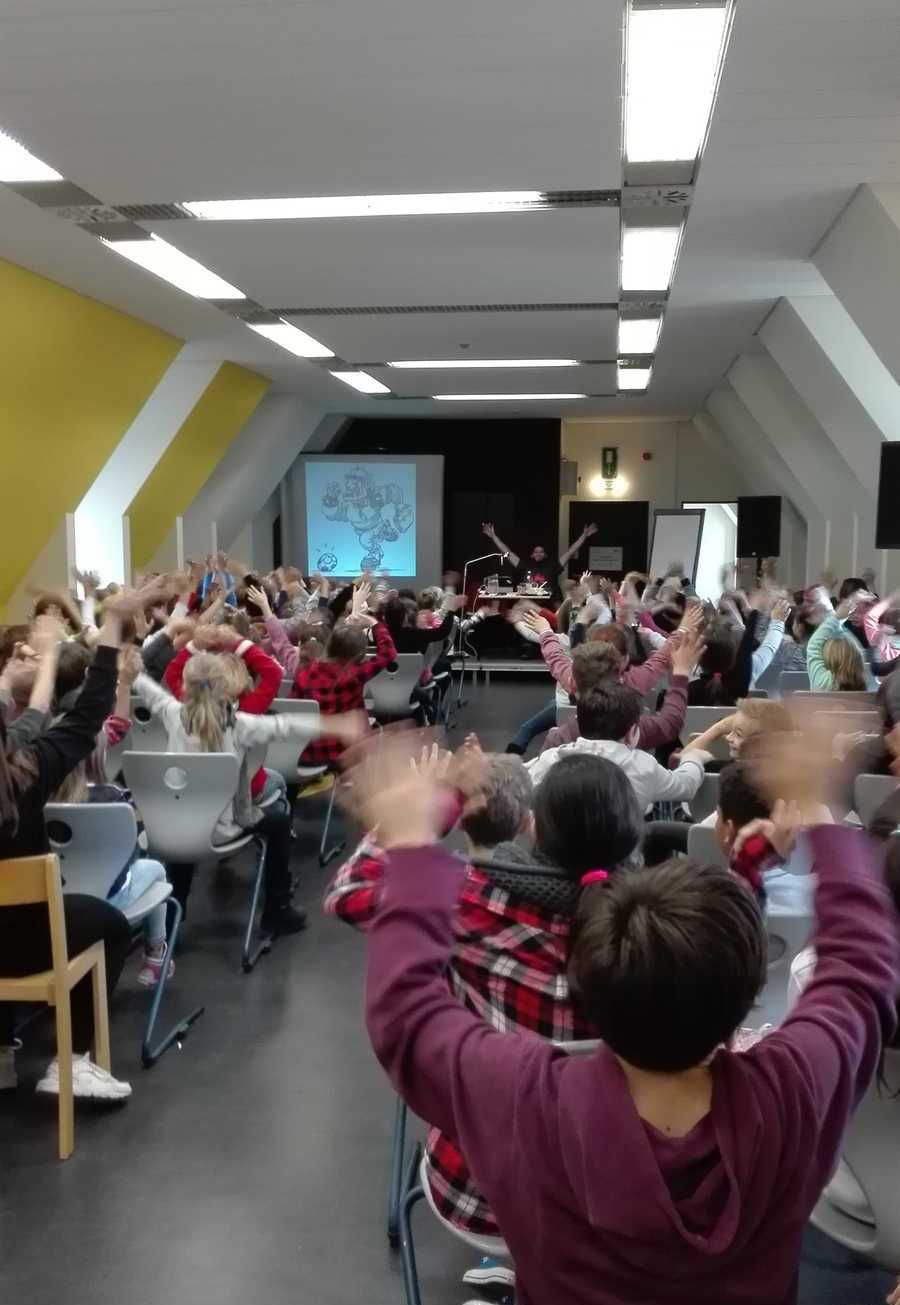 Schon War S Jochen Till Raimund Frey Und Leonhard F Seidl Zu Gast In Der Stadtbibliothek Stadtportal Schwabach