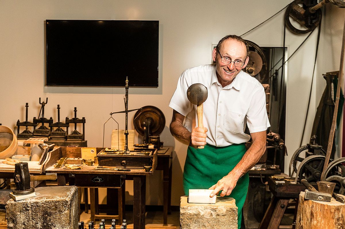  Offene Goldschlägervorführungen am 2. Mai