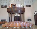 Das Innere der Kapelle, mit Blick auf die Orgel Das Innere der Kapelle, mit Blick auf die Orgel