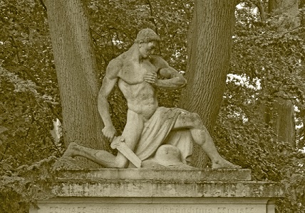 Kriegsdenkmal im Stadtpark, vom Schwabacher Bildhauer Philipp Kittler entworfen Kriegsdenkmal im Stadtpark, vom Schwabacher Bildhauer Philipp Kittler entworfen