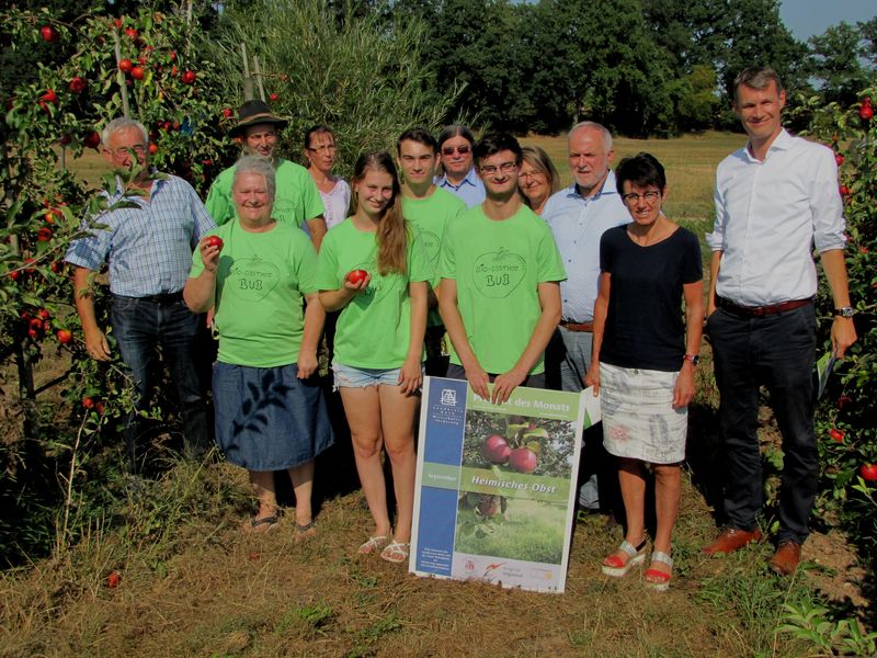 Landrat Herbert Eckstein und Oberbürgermeister Matthias Thürauf bei der Vorstellung Produkt des Monats September 2018 Landrat Herbert Eckstein und Oberbürgermeister Matthias Thürauf bei der Vorstellung Produkt des Monats September 2018