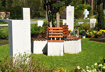 Sonnenspirale auf dem Waldfriedhof